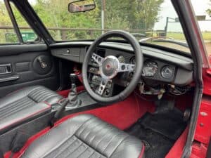1977 MGB GT - Image 9